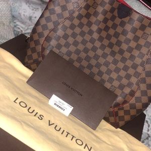 LOUIS VUITTON BAG